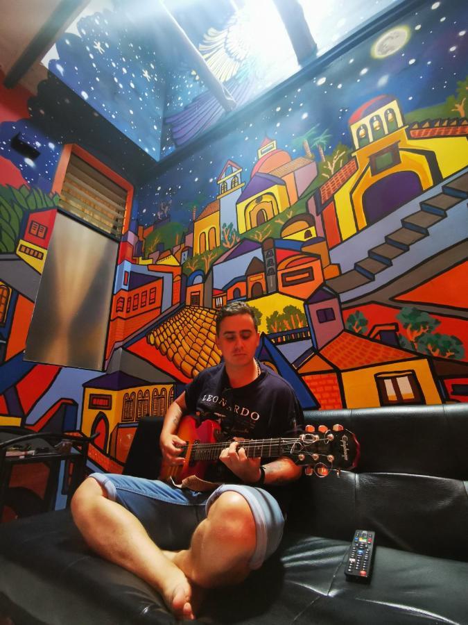 פופאיין Lienzo Hostel And Mural Art Museum מראה חיצוני תמונה
